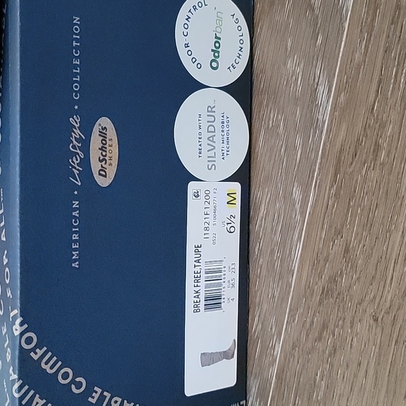 Boots - Picture 2 of 6